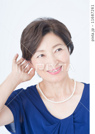 シニアの女性 シニアの女性 11687261