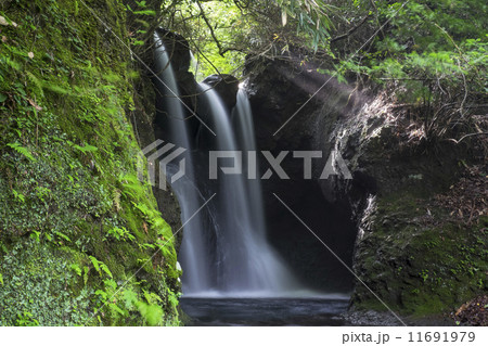 恐ヶ淵の滝 11691979