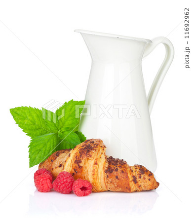 Milk and fresh croissant Milk and fresh croissant 11692962