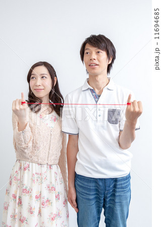 赤い糸で繋がる二人 赤い糸で繋がる二人 11694685