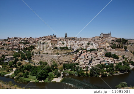 トレドの街並み トレドの街並み 11695082
