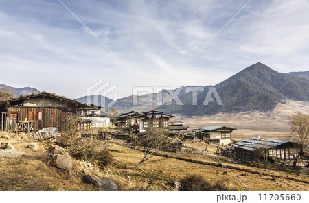 village in Phobjika valley 11705660