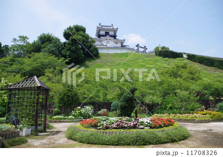 花壇と掛川城 11708326