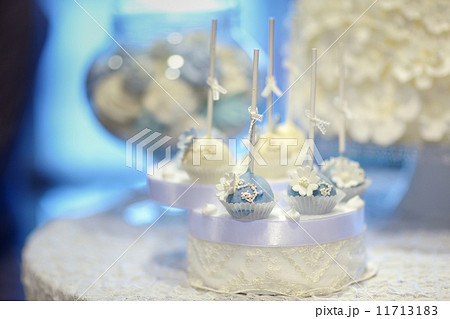 Wedding cake pops in white and blue 11713183