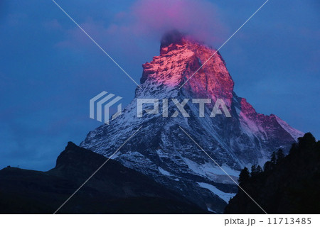 朝日のマッターホルン 11713485