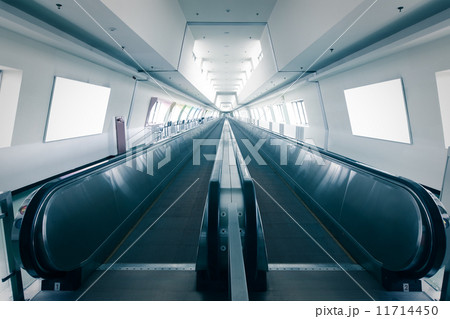 escalator in airport escalator in airport 11714450