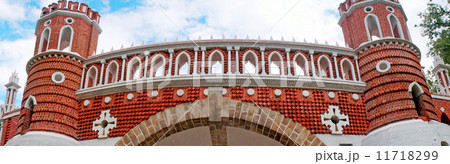 Bridge of red brick decorated with white pattern 11718299