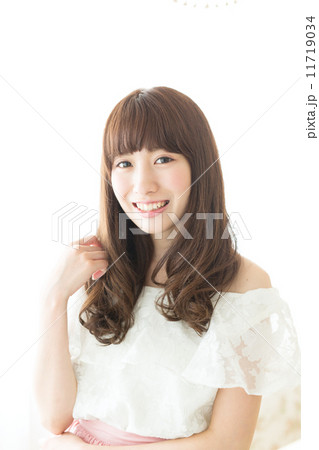 爽やかな女性 ヘアスタイルイメージ 爽やかな女性 ヘアスタイルイメージ 11719034