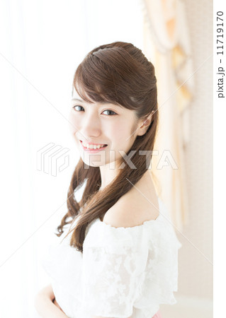 爽やかな女性 ヘアスタイルイメージ 爽やかな女性 ヘアスタイルイメージ 11719170