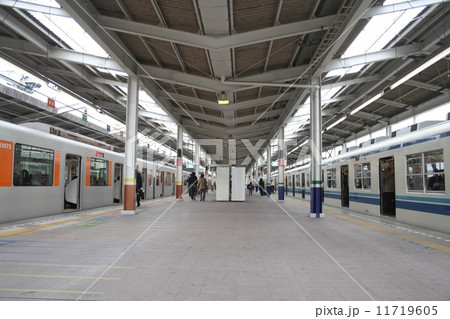 ［TJ11］東武東上線：和光市駅ホーム 11719605