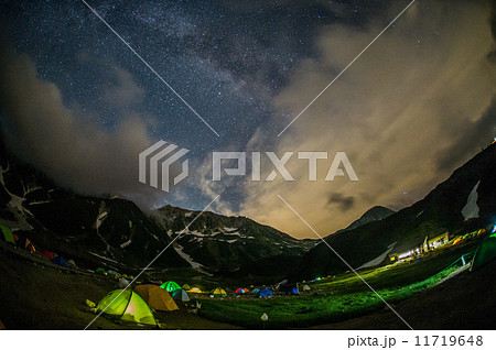 立山・雷鳥沢キャンプ場にかかる天の川 立山・雷鳥沢キャンプ場にかかる天の川 11719648