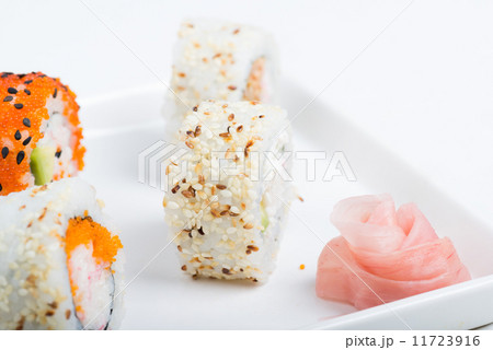 Sushi set on the plate Sushi set on the plate 11723916