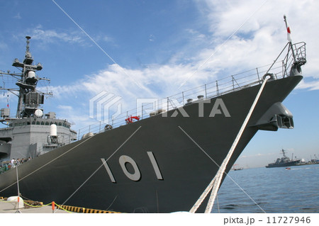 護衛艦むらさめの入港風景 11727946