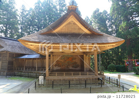 関山中尊寺　白山神社能舞台 11728025