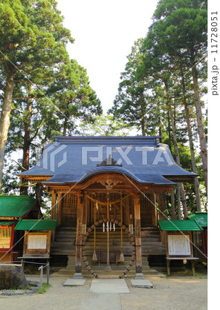 関山中尊寺　白山神社本殿 11728051