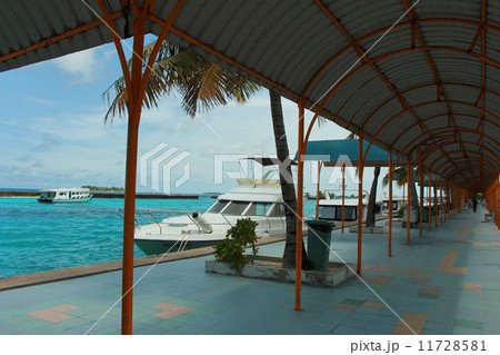 マーレ空港の船着き場 11728581