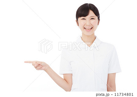 指差すナース 11734801