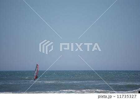 ウインドサーフィンと海 ウインドサーフィンと海 11735327