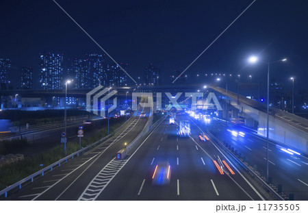 ［東京都市風景］24時間眠らない大都会の幹線道路（首都高）イメージ-453 11735505