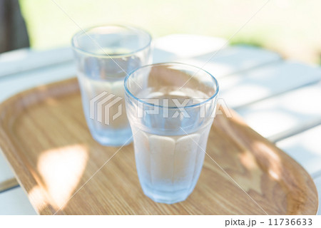 グラスに水 11736633