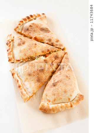 Calzone pizza 11743684