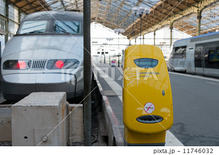 フランス国鉄の刻印機 11746032