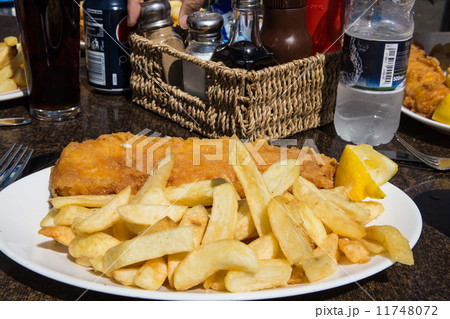 ＦＩＳＨ　＆　ＣＨＩＰＳ 11748072