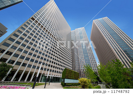 東京都港区虎ノ門の高層ビル街 東京都港区虎ノ門の高層ビル街 11748792