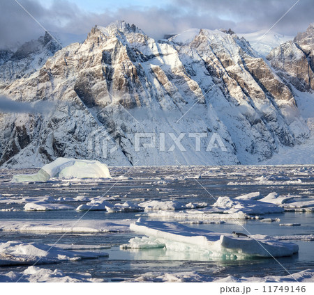 King Oscars Fjord - Greenland King Oscars Fjord - Greenland 11749146