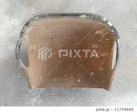 clam shell shaped basket clam shell shaped basket 11749689