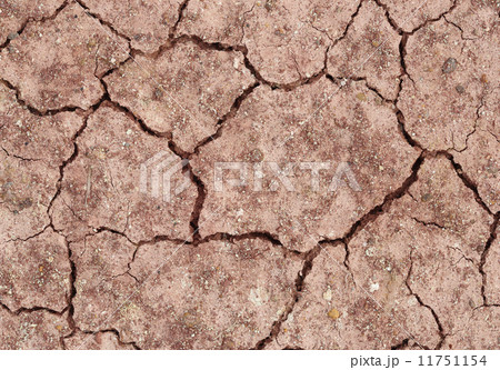 Cracked soil ground 11751154