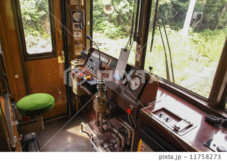 嵐電　運転台 11758273
