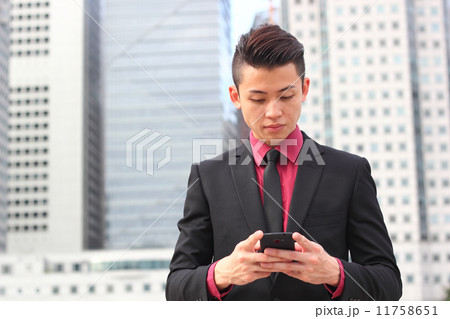 Businessman 11758651