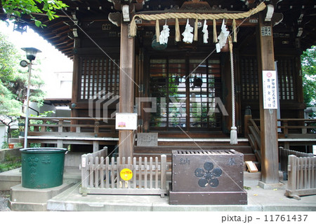 桜木神社（東京都文京区本郷4-3-1） 11761437