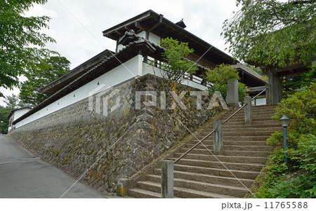 上田散歩・前山寺石段と薬医門　塩田平 11765588