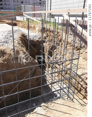 高低差のある住宅地では擁壁が必要です 11767291