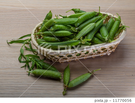 Green fresh peas Green fresh peas 11770056