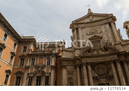 Great church in center of Rome, Italy. 11770514