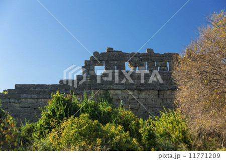 Ruins in Side Ruins in Side 11771209