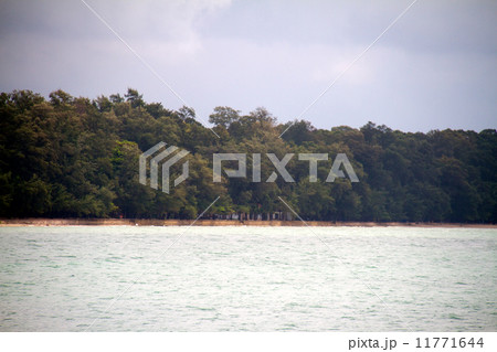 Beautiful blue sea from Similan islands in Thailand, Asia Beautiful blue sea from Similan islands in Thailand, Asia 11771644