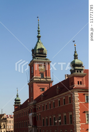 Warsaw, Poland. Old Town - famous Royal Castle. UNESCO World Her Warsaw, Poland. Old Town - famous Royal Castle. UNESCO World Her 11771785