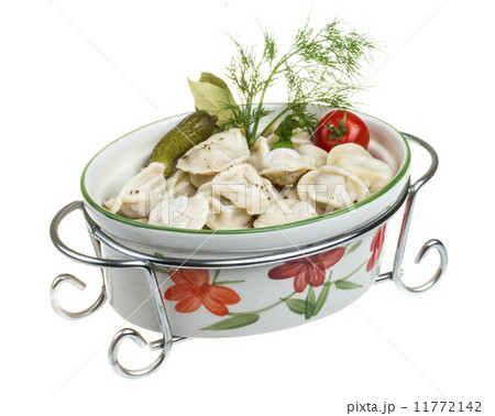 Bowl with traditional russian dish - pelmeni Bowl with traditional russian dish - pelmeni 11772142