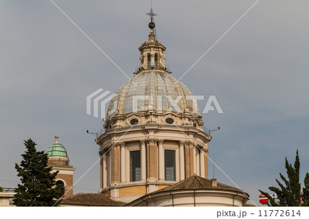 Great church in center of Rome, Italy. Great church in center of Rome, Italy. 11772614