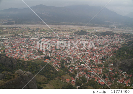 Kastraki village near Meteora in Greece Kastraki village near Meteora in Greece 11773400