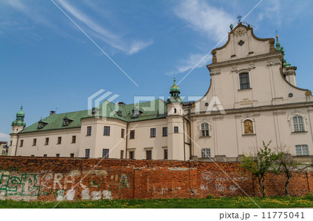 Cathedral in old town of Cracow 11775041
