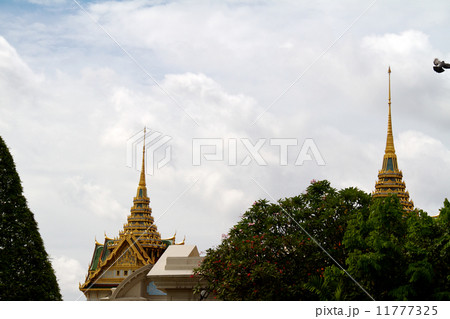 Wat phra kaew, Grand palace, Bangkok, Thailand Wat phra kaew, Grand palace, Bangkok, Thailand 11777325