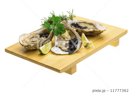 Oysters with black cavair Oysters with black cavair 11777362
