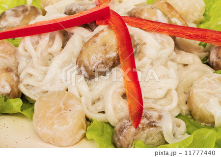 Popular Japanese Dish, with scallops and mushrooms 11777440