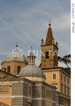 Piazza del Popolo in Rome 11784119