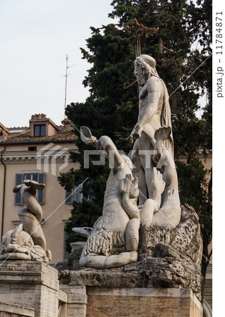 Piazza del Popolo in Rome 11784871
